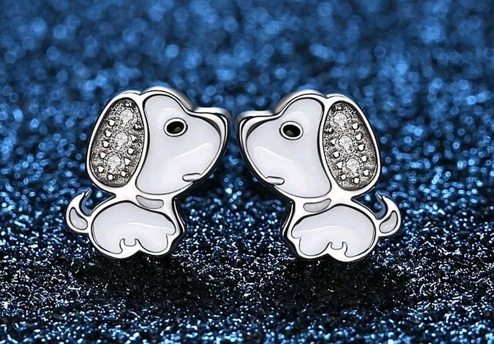 Lot 210: S925 earings