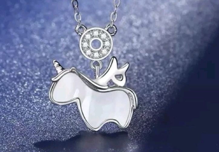 Lot 227: S925 pendant