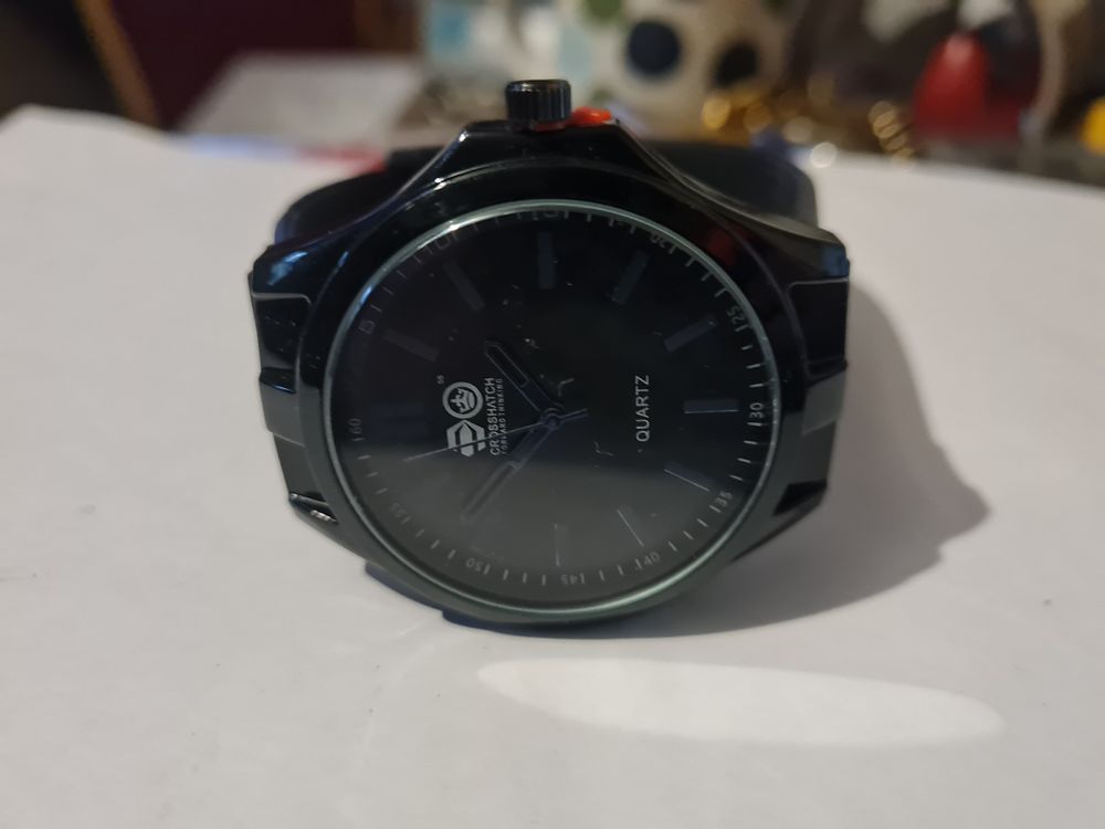 Lot 243: New crosshatch watch