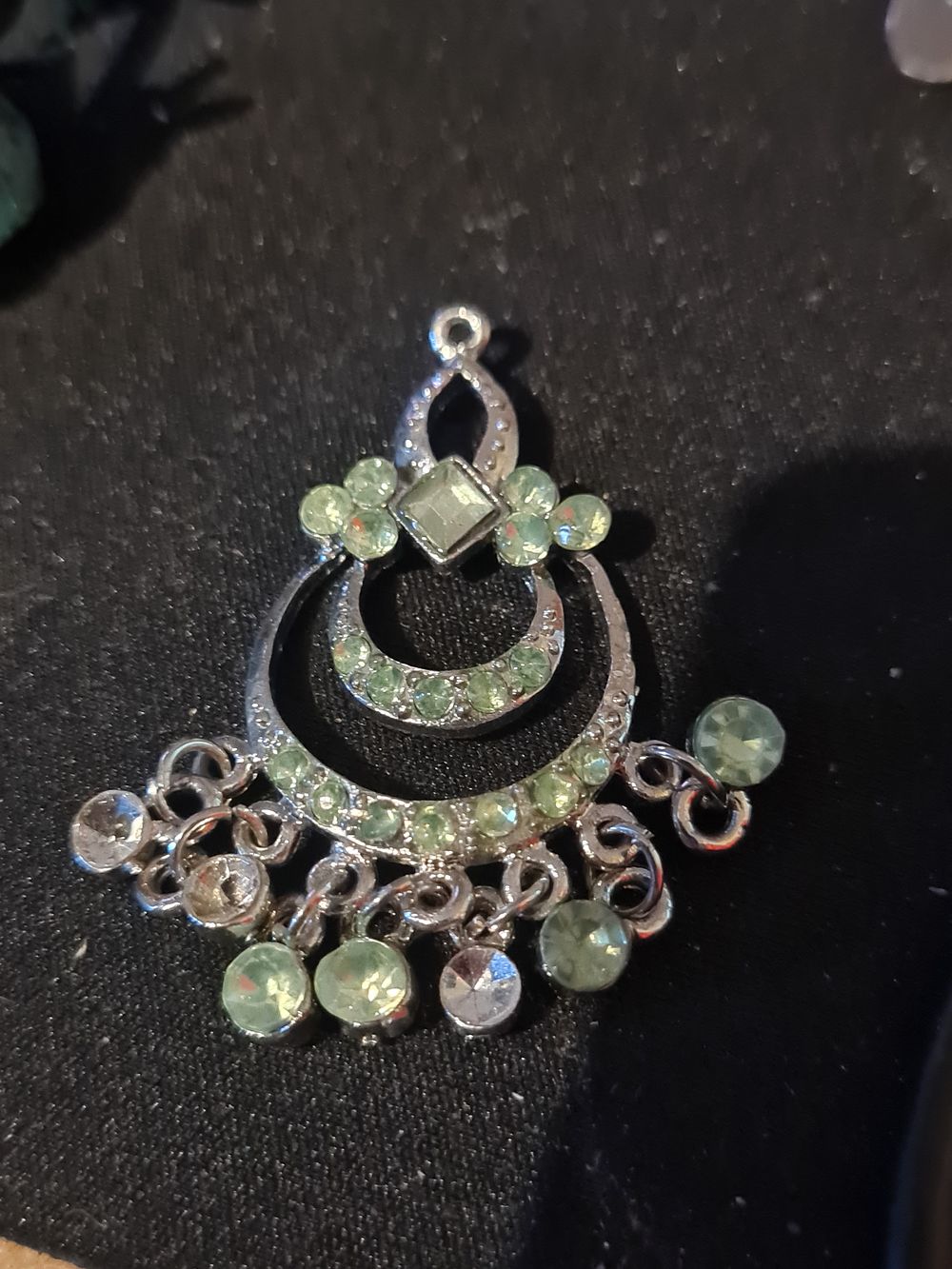 Lot 261: Large pendant