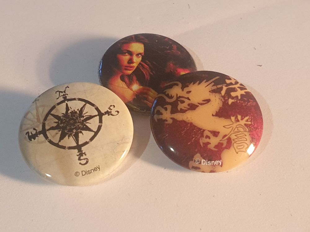 Lot 272: 3 pirate in Caribbean badges