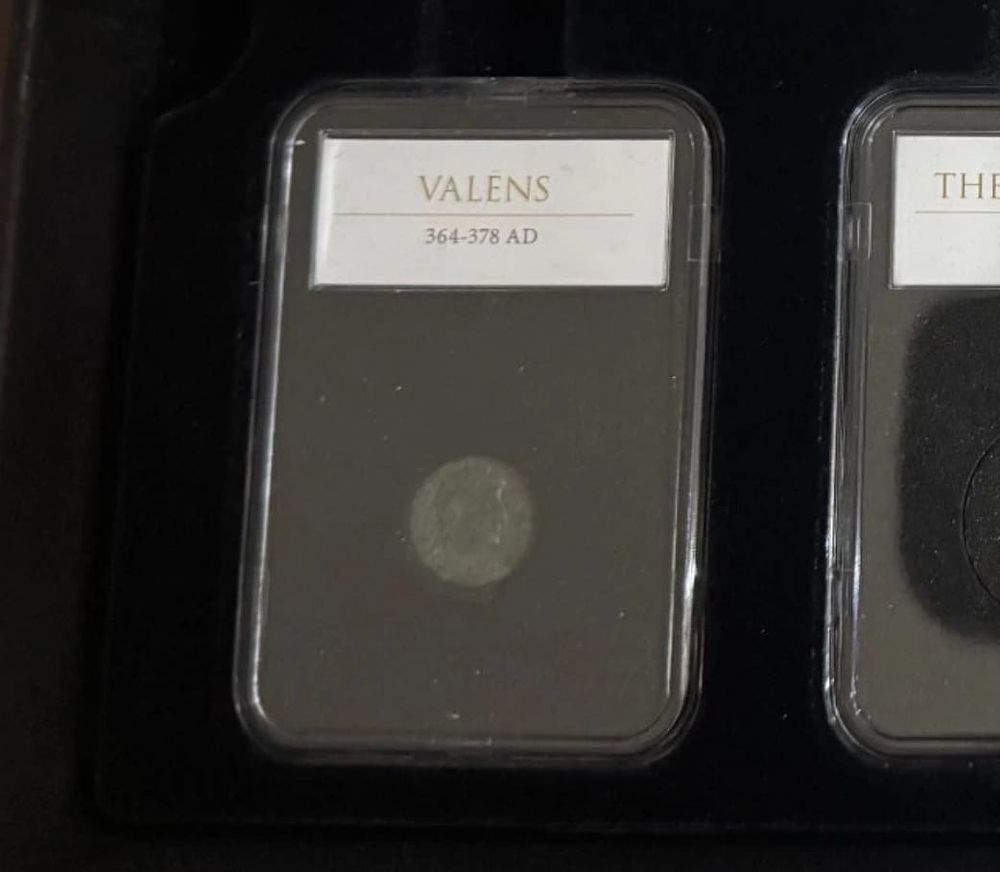 Lot 106: Roman empire coin in slab case