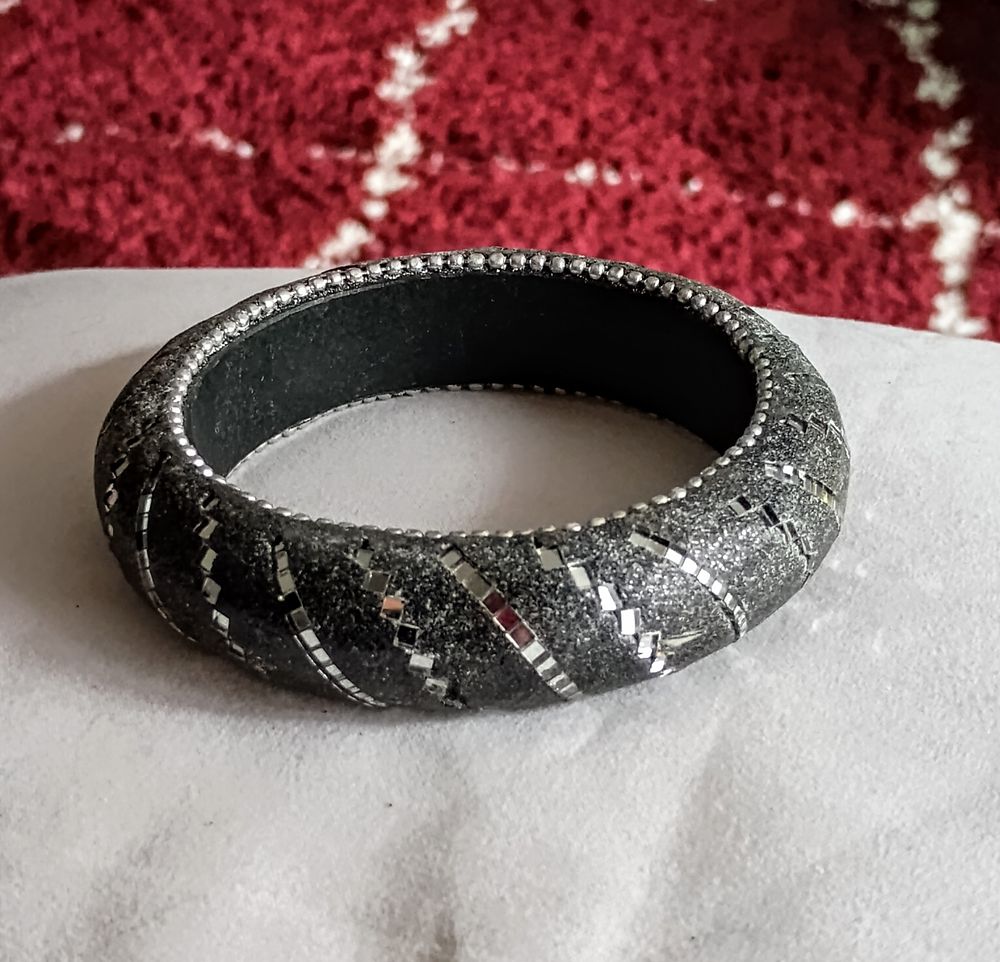 Lot 200: Beautiful Heavy Vintage Bracelet