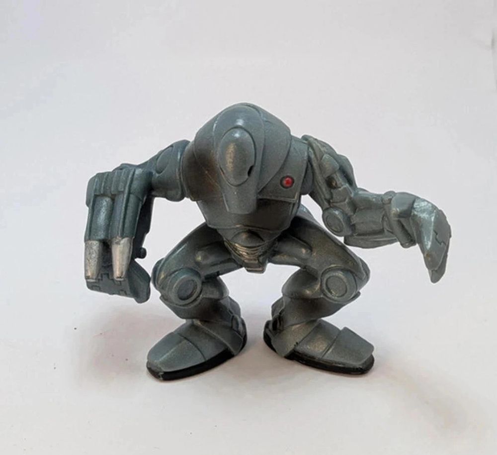 Lot 221: Star wars figure