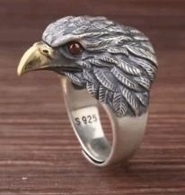 Lot 169: S925 eagle ring