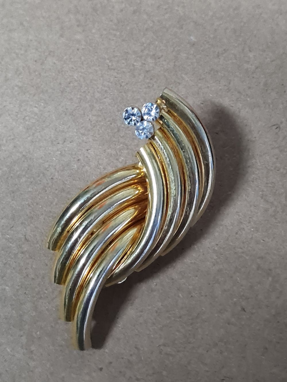 Lot 176: Ladies broach