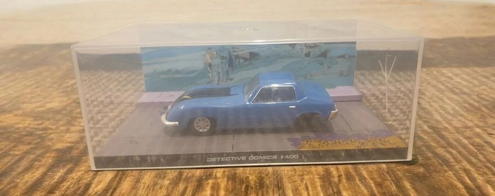 Lot 300: Batman cased model