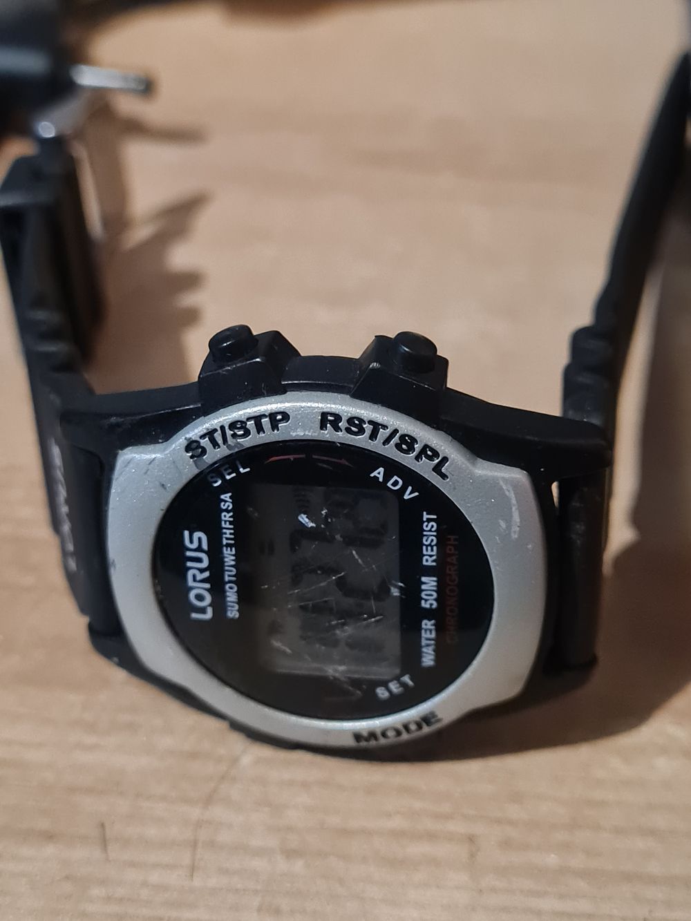 Lot 116: Lorus watch digital working