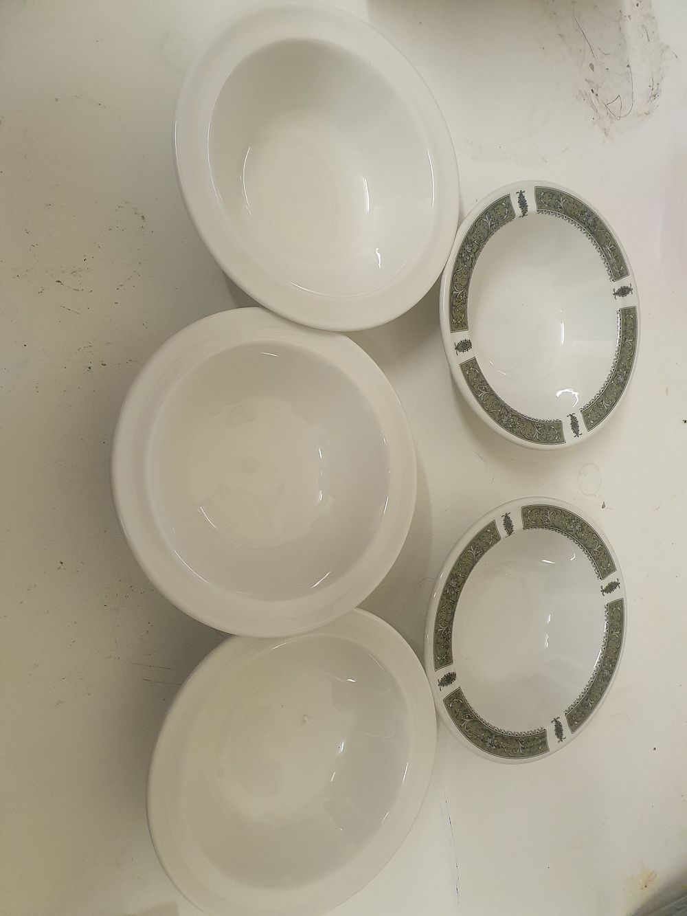 Lot 213: Steelite bowls