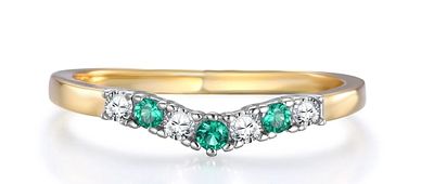 9ct gold on silver green stone ring
