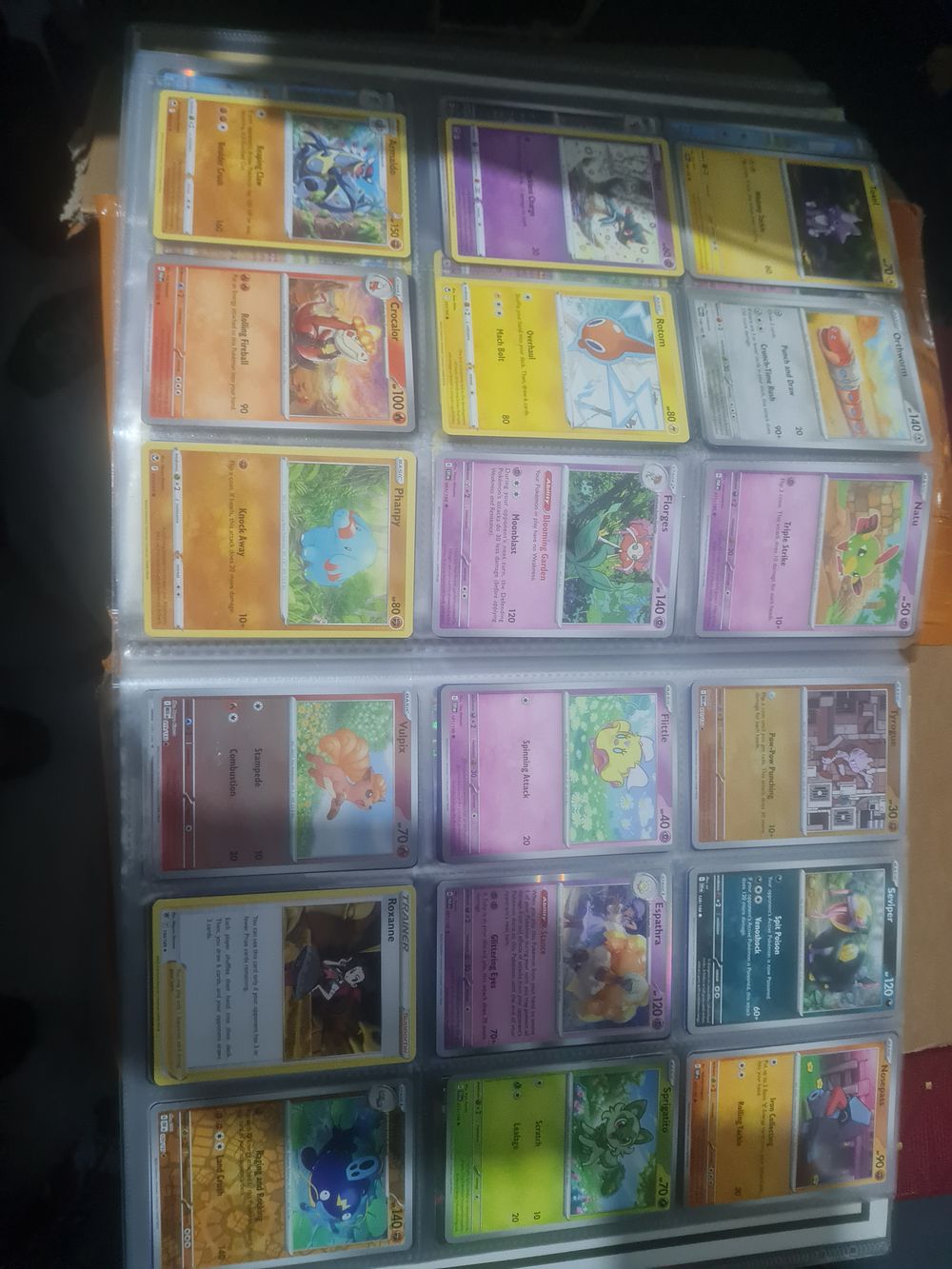 Lot 289: Lot of pokemon cards