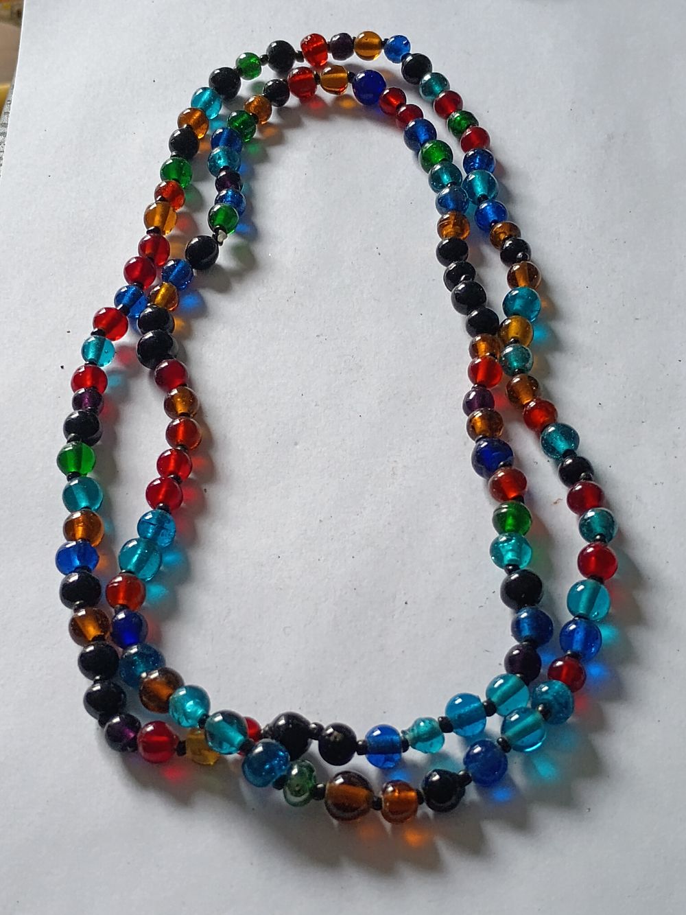 Lot 137: Colourful beaded necklace