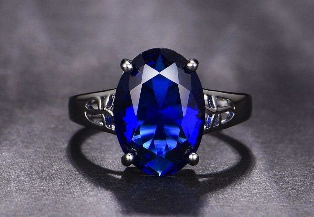 Lot 328: S925 ring