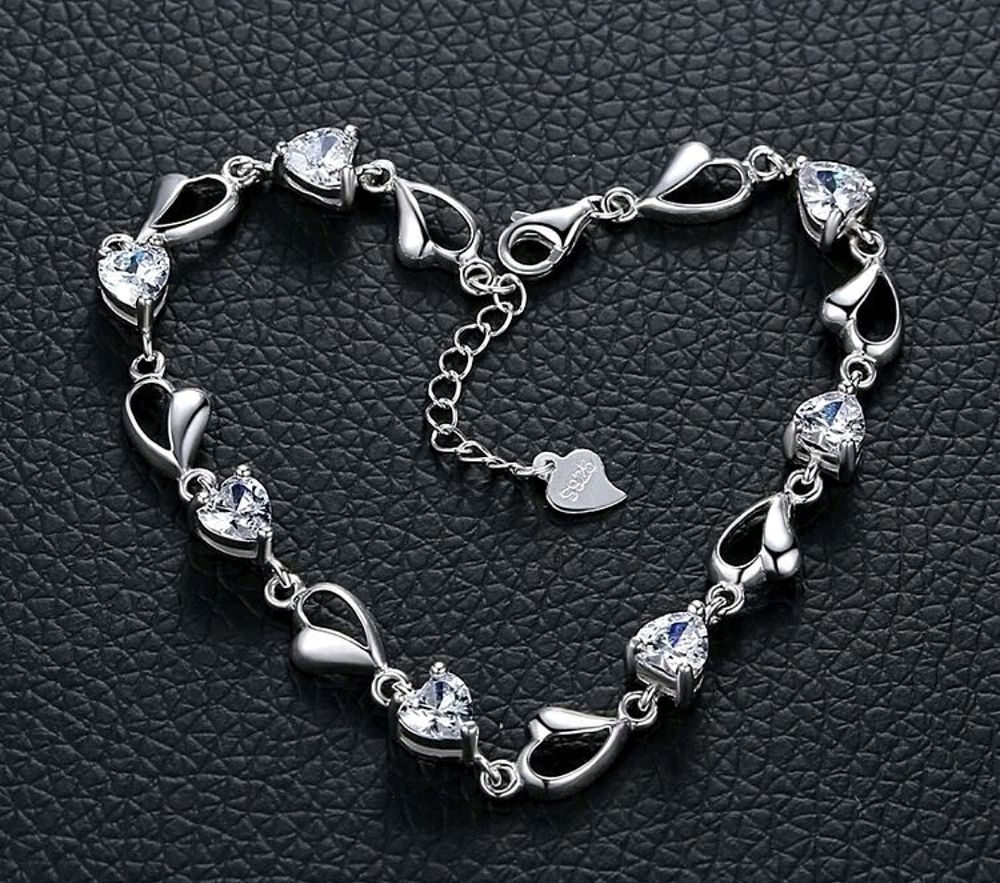 Lot 329: S925 bangle