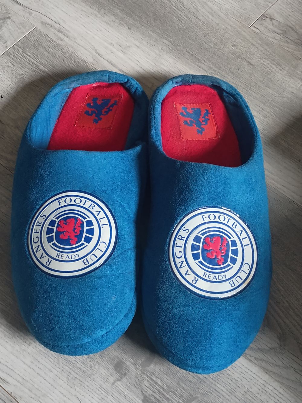 Lot 343: Mens Rangers FC slip ons