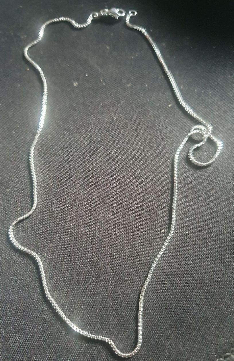 Lot 249: Long s925 chain