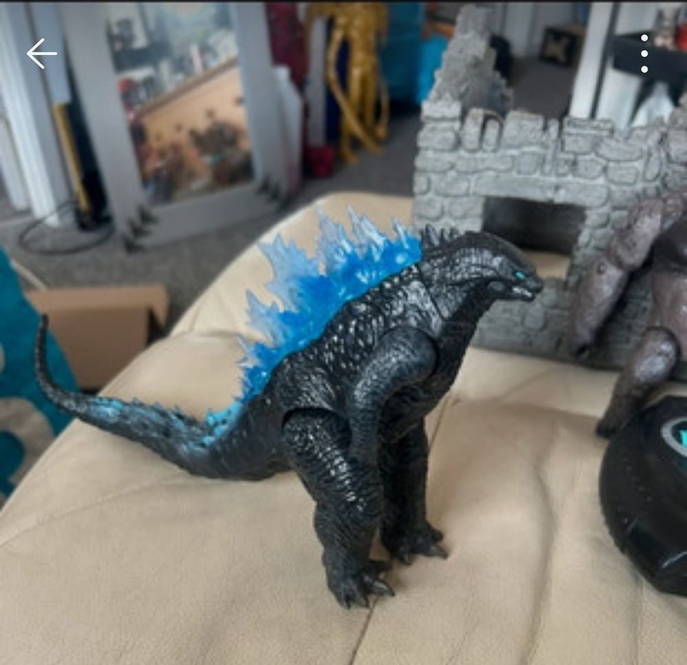 Lot 95: Godzilla figure