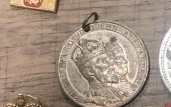 Lot 179: Coronation medal