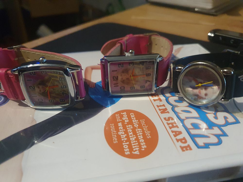 Lot 200: Children's watches