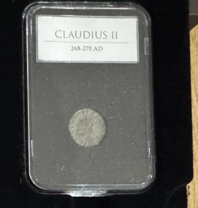 Lot 214: Roman empire coin in slab case