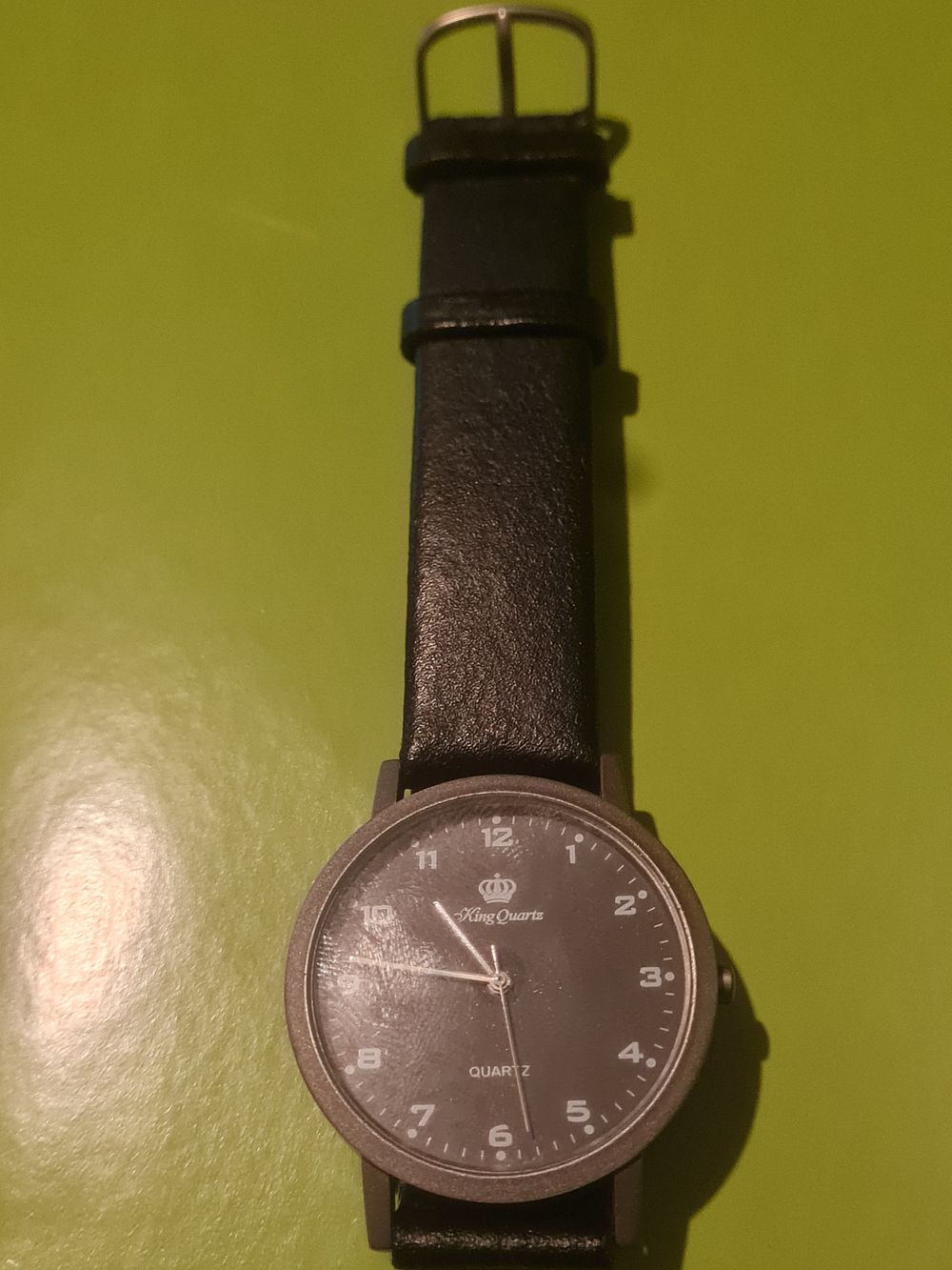Lot 237: King quartz watch new