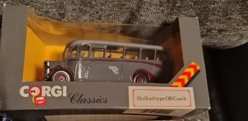 Lot 123: Boxed corgi