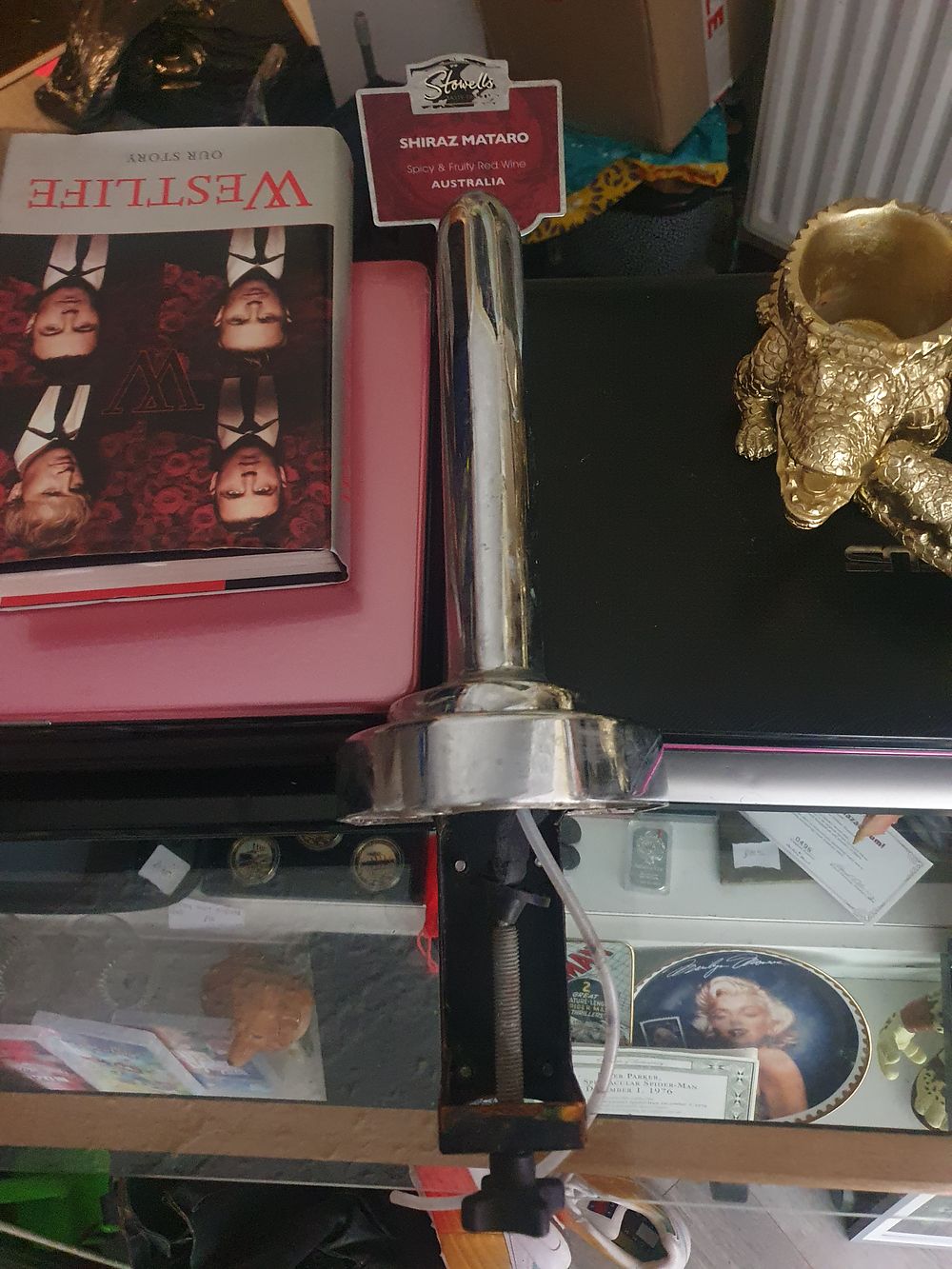 Lot 180: Bar pump