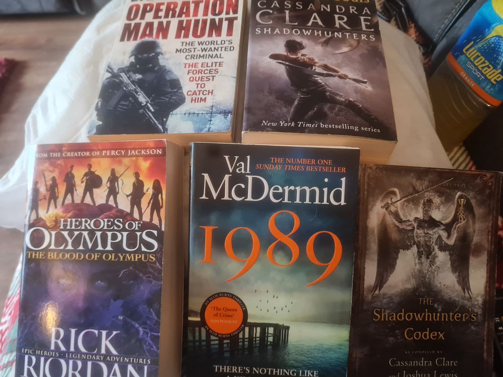 Lot 162: Collection of books