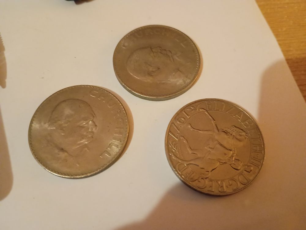 Lot 200: Vintage coin lot
