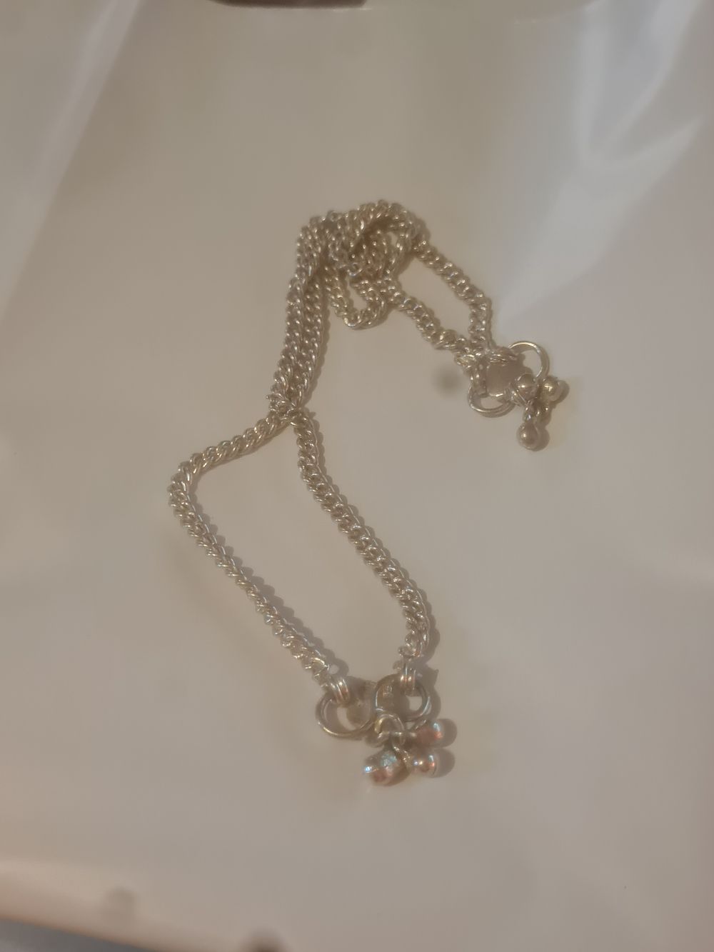 Lot 222: Large chain