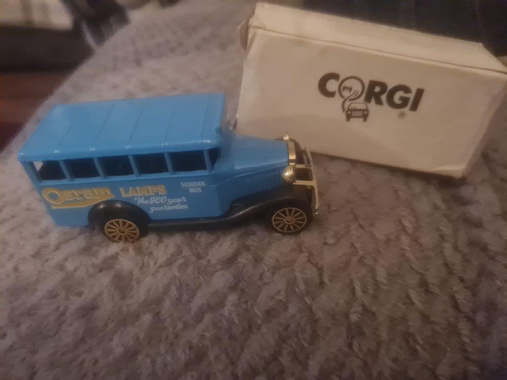 Lot 305: Boxed corgi