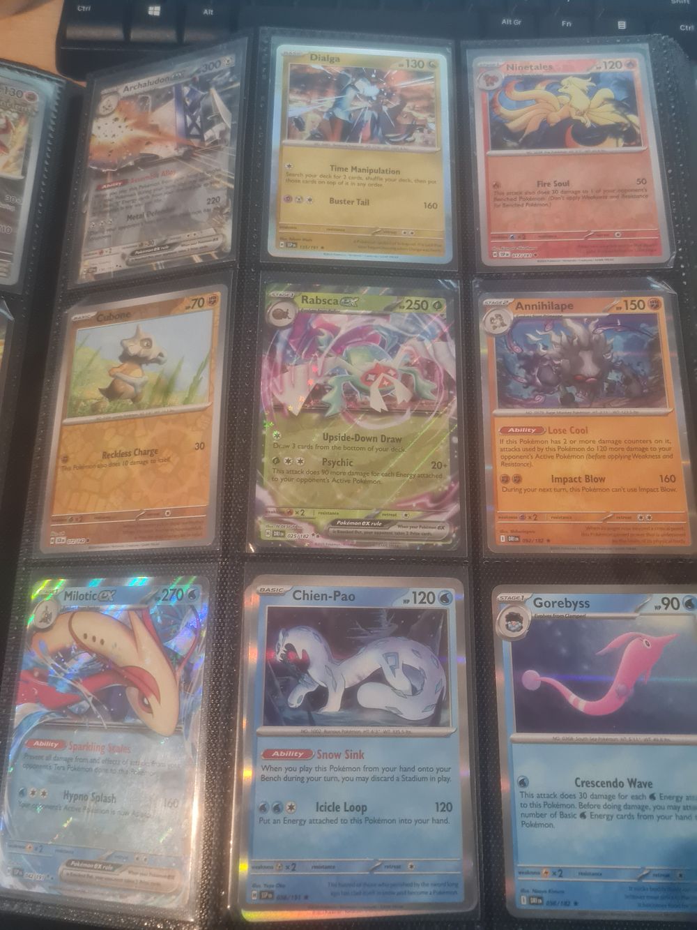 Lot 245: Pokemon bundle