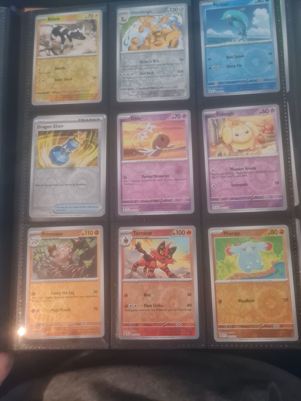 Lot 88e: Pokemon bundle