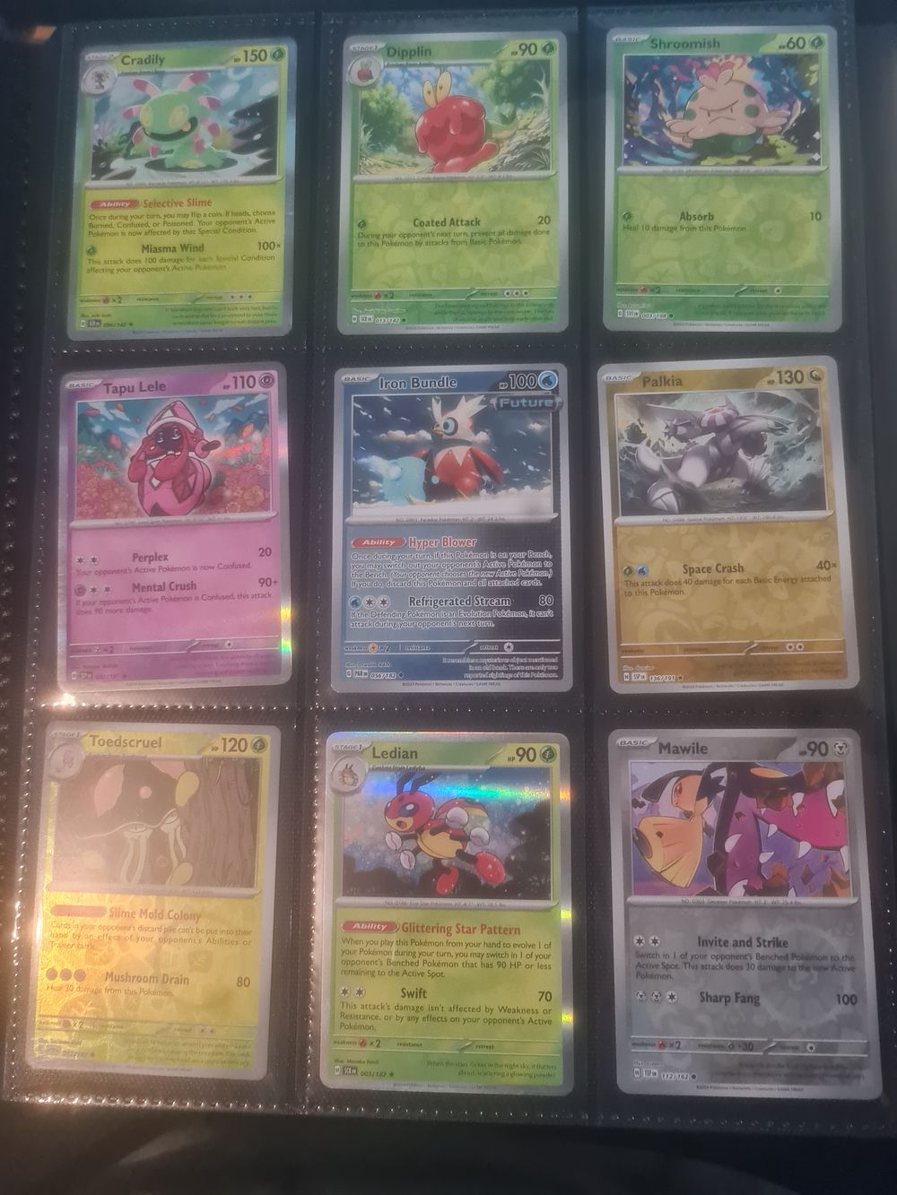 Lot 99a: Pokemon bundle