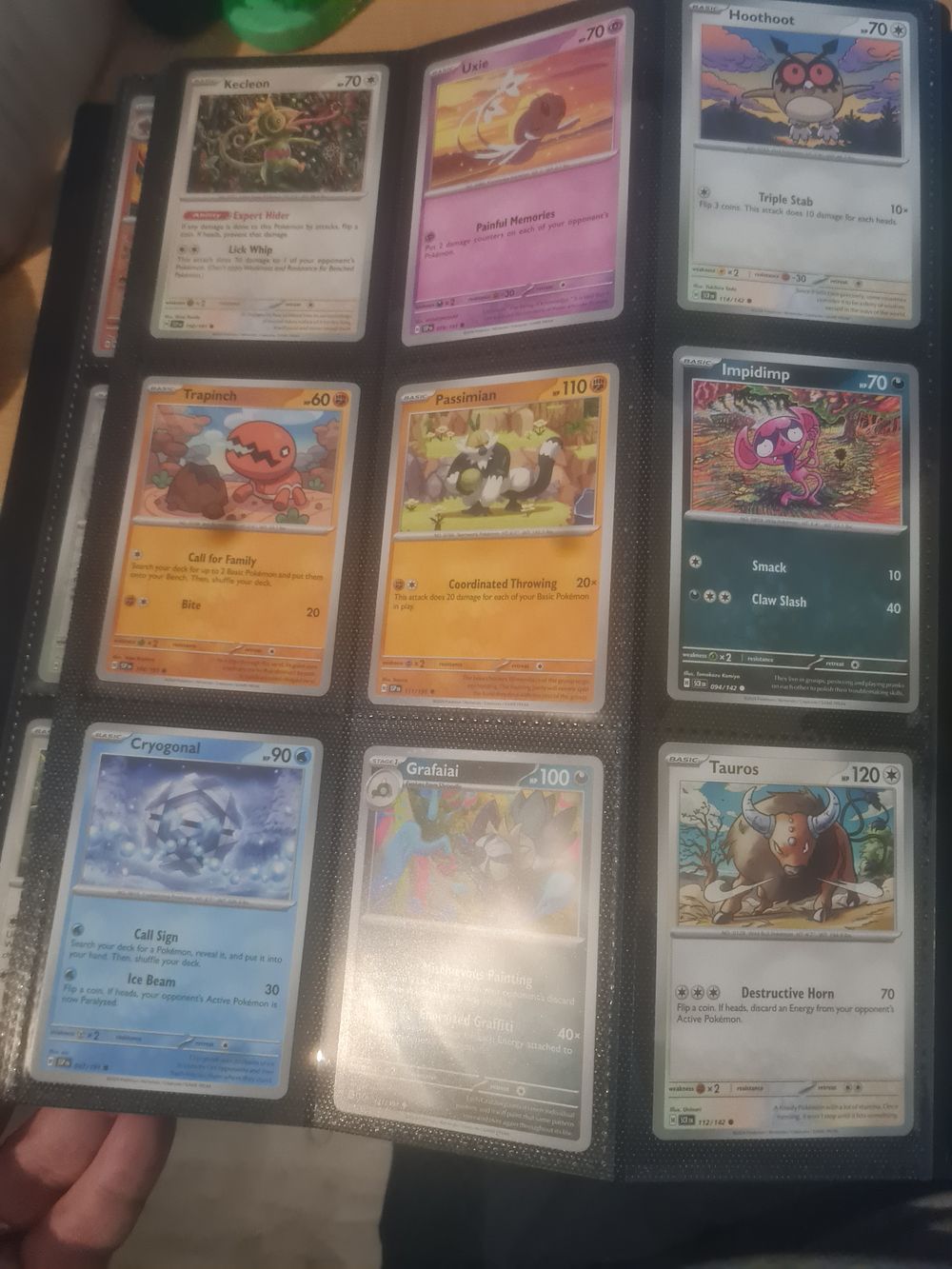 Lot 274: Pokemon bundle