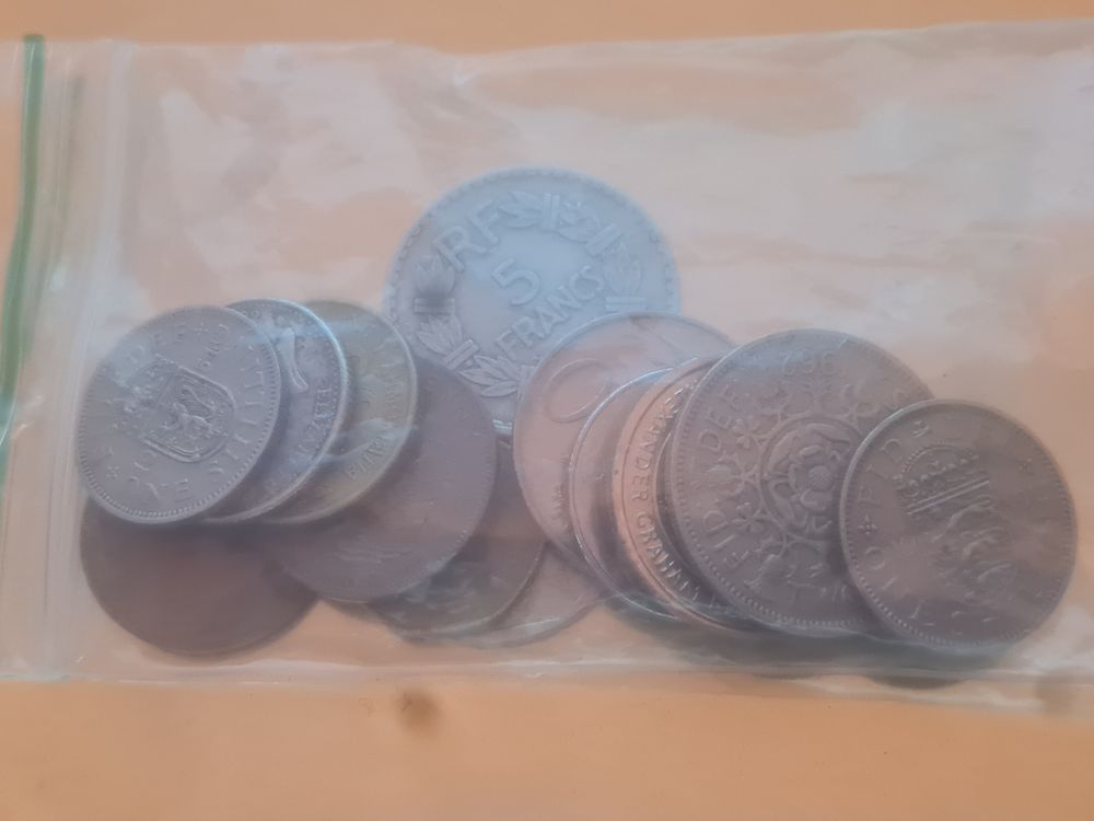 Lot 79: Vintage coin lot