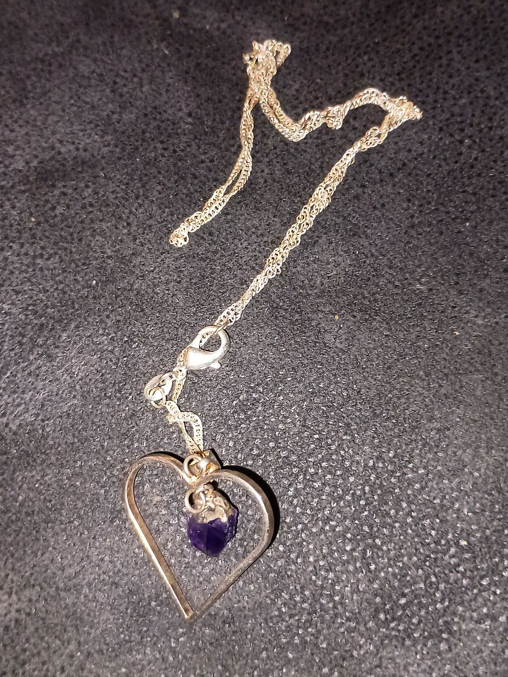 Lot 211: 925 silver chain with large heart shaped and natural stone