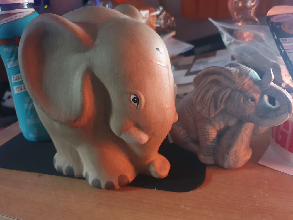 Lot 232: 2 elephant figures