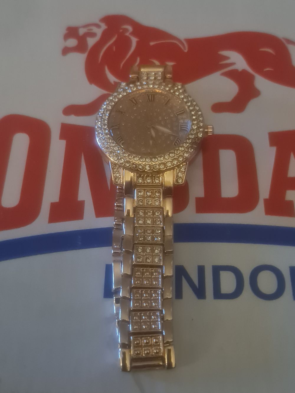 Lot 186: New watch