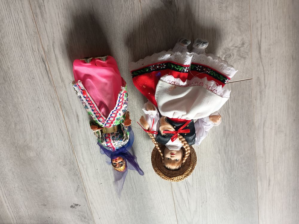 Lot 206: Vintage dolls