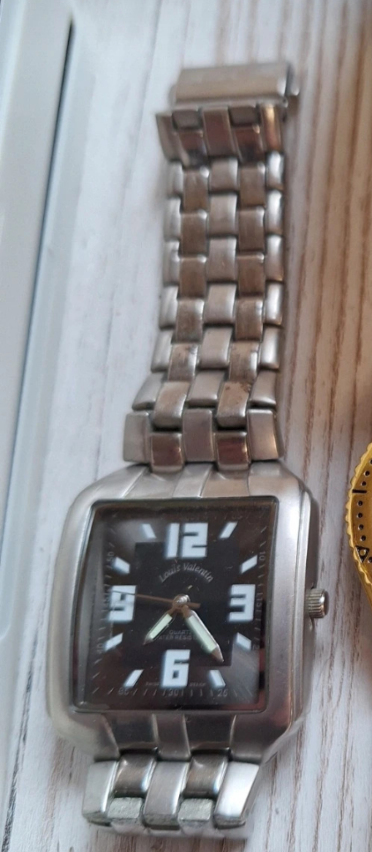 Lot 263: Watch