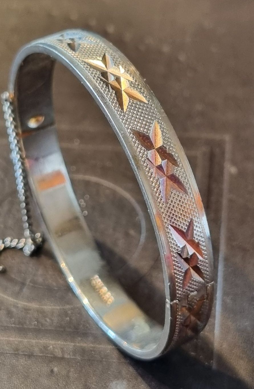Lot 306: 18ct rolled gold bracelet and unstamped white metal bangle Mexican silver, ?