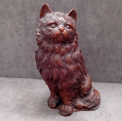 Resin/cast cat