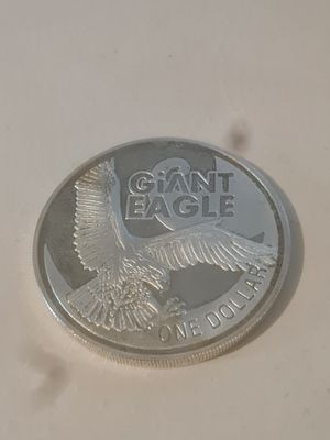 Solid Silver 10z giant eagle one dollar