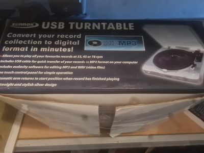 Usb boxed turntable