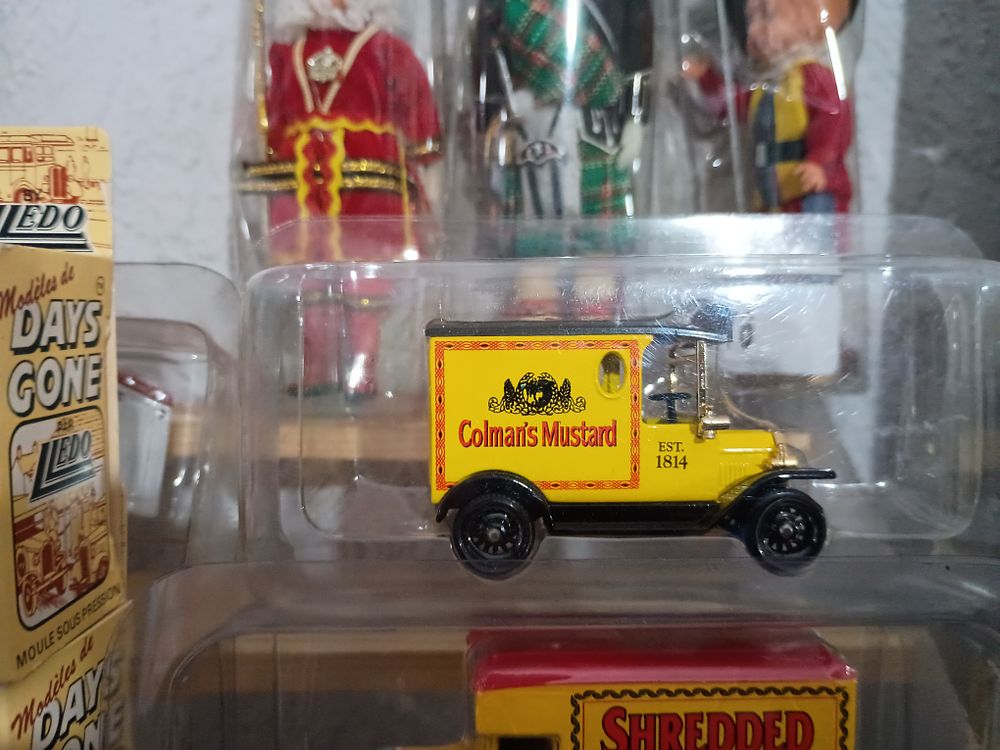 Lot 225: Colman's mustard model
