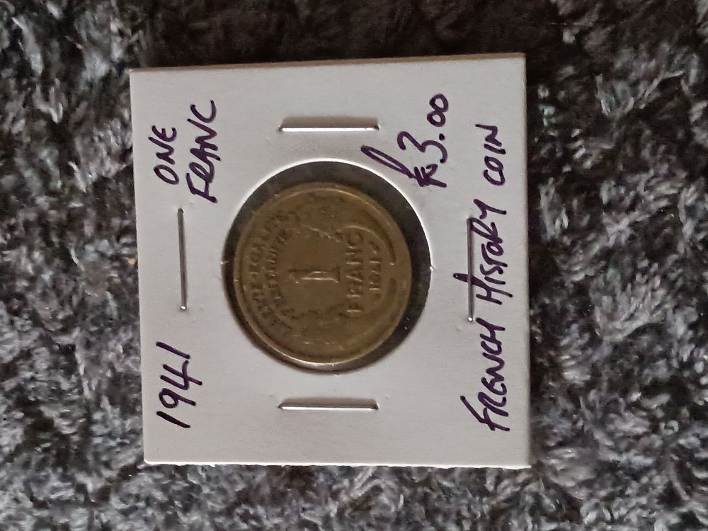 Lot 104: 1941 french franc