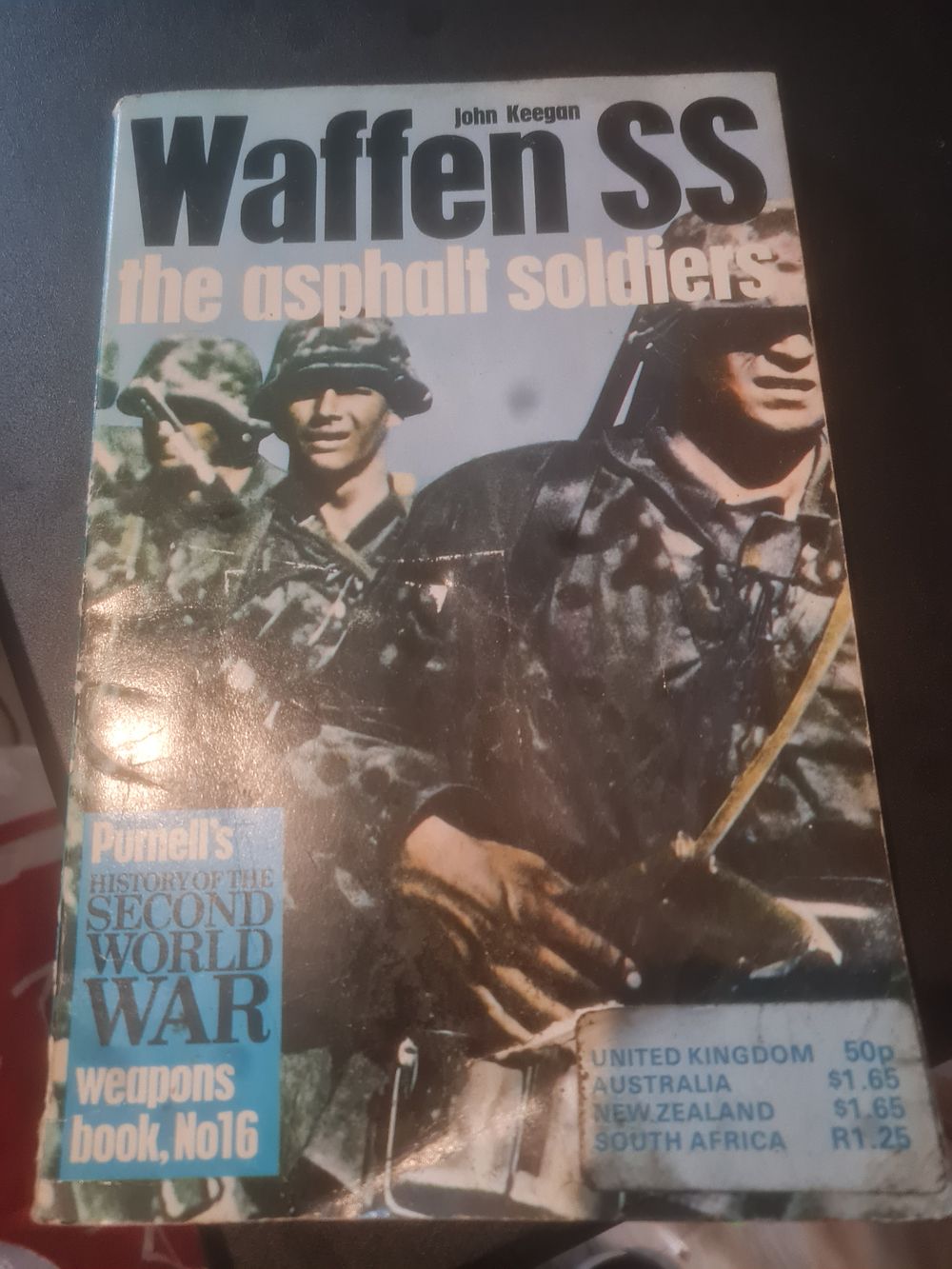 Lot 145: Waffen ss german war book