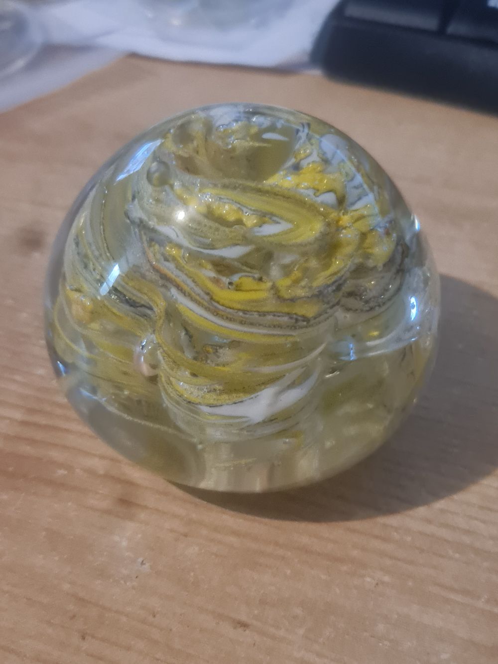 Lot 135a: Large heavy paperweight