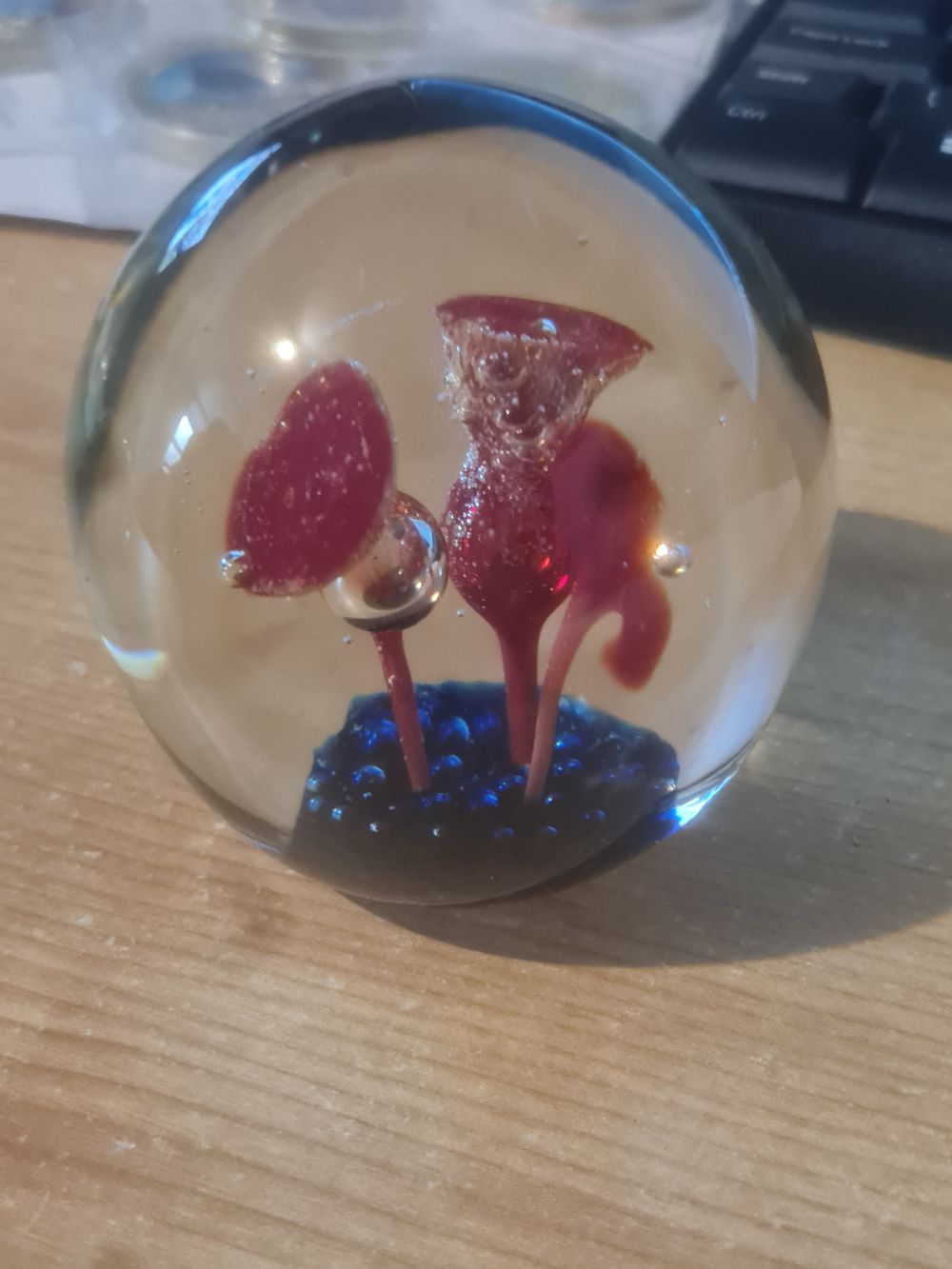 Lot 237: Large heavy paperweight